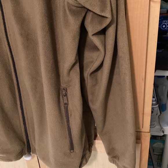 Columbia jacket. Size XL - Picture 4 of 8